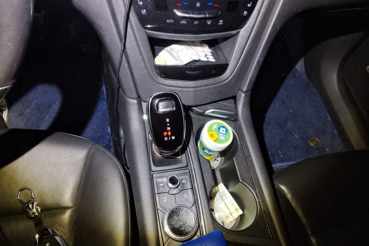 Used Cadillac XT6 2021 2.0T Six-Seater Four-Wheel-Drive Luxury Version
