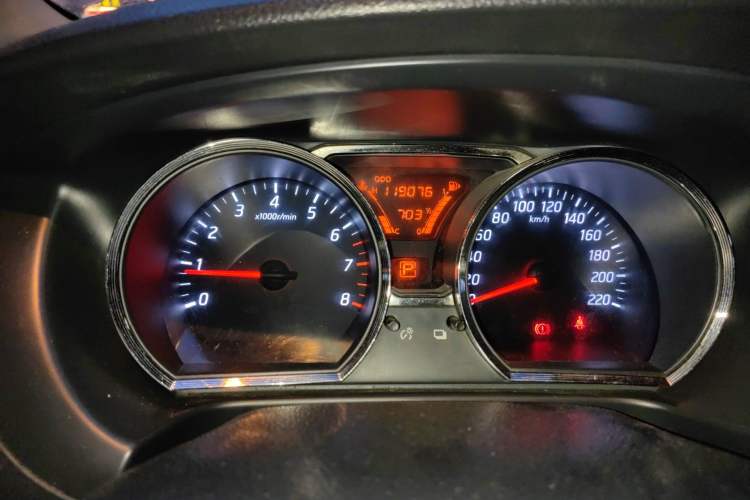 Used Nissan Livina 2013 1.6XE CVT Comfort Edition Instrument Cluster
