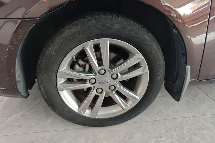 Used Geely Auto Emgrand 2017 Sedan Million Edition 1.5L CVT Upward Version