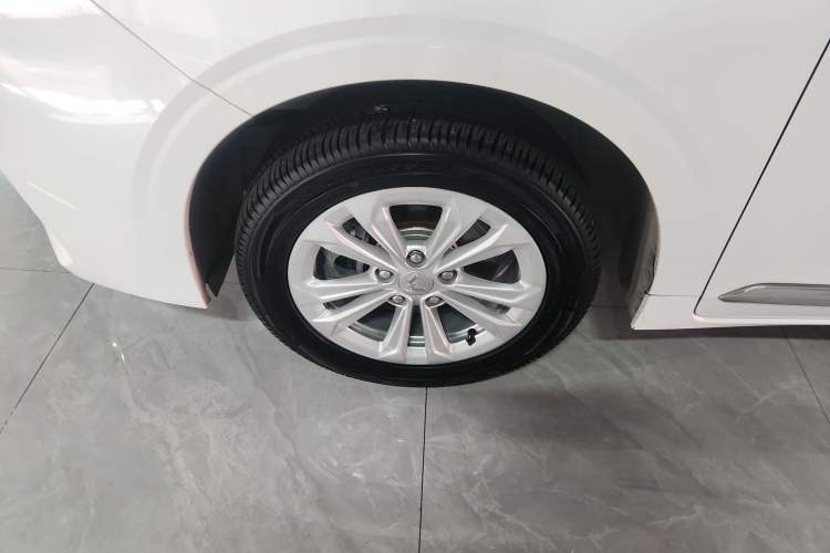 Used Wuling Jiachen 2022 1.5T CVT Smart Luxury Version
