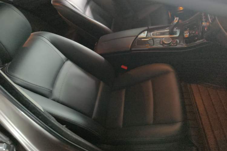 Used BMW 5 Series 2014 525Li Luxury Design Package