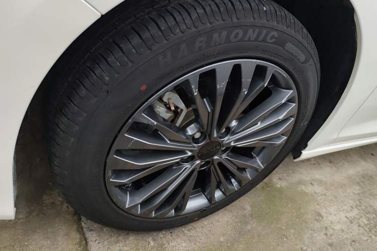 Used Dongfeng Aeolus Yixuan MAX 2021 1.5T Ultra-Stylish Trendsetter Edition
