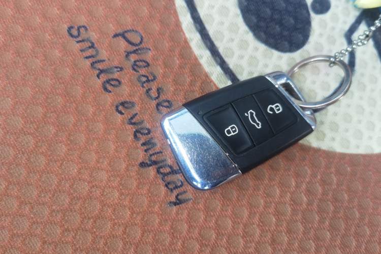 Used Volkswagen Passat 2020 330TSI Elite Edition China VI Vehicle Key