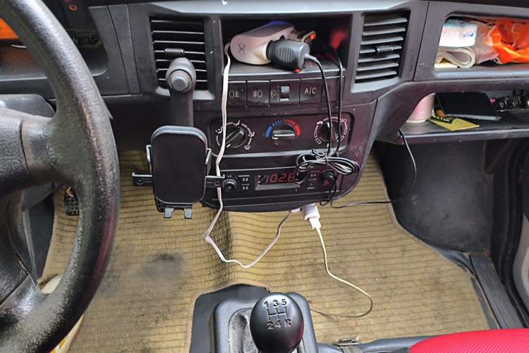 Used Wuling Zhiguang 2015 1.2L Practical LS-I Model Audio And AC Panel