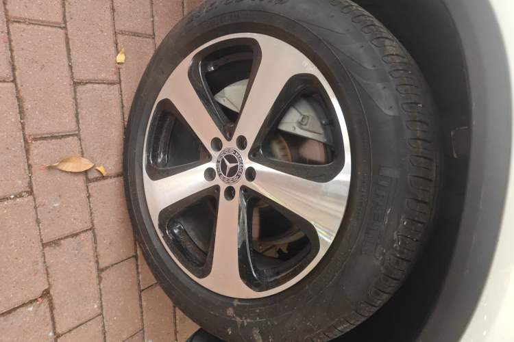 Used Mercedes-Benz GLC 2017 GLC 260 4MATIC Luxury Model
