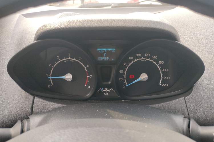 Used Ford EcoSport 2013 1.5L Automatic Fashion Model