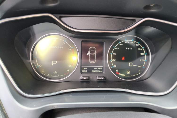 Used Geely Auto Vision X6 2016 1.3T CVT Flagship Model
