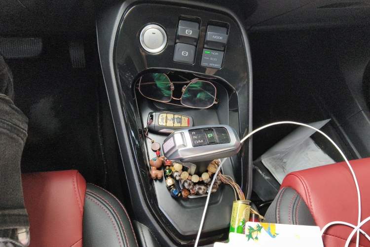 Used Haval H2s 2017 Red-Label 1.5T Dual-Clutch Elite Model
