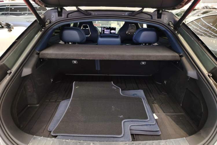 Used Zeekr 001 2024 YOU Edition 100 kWh All-Wheel Drive Trunk