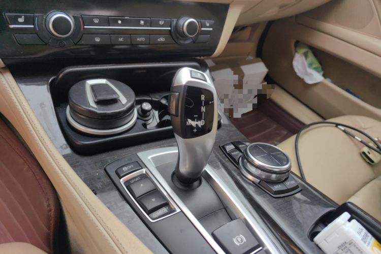 Used BMW 5 Series 2013 530Li Leading Model
