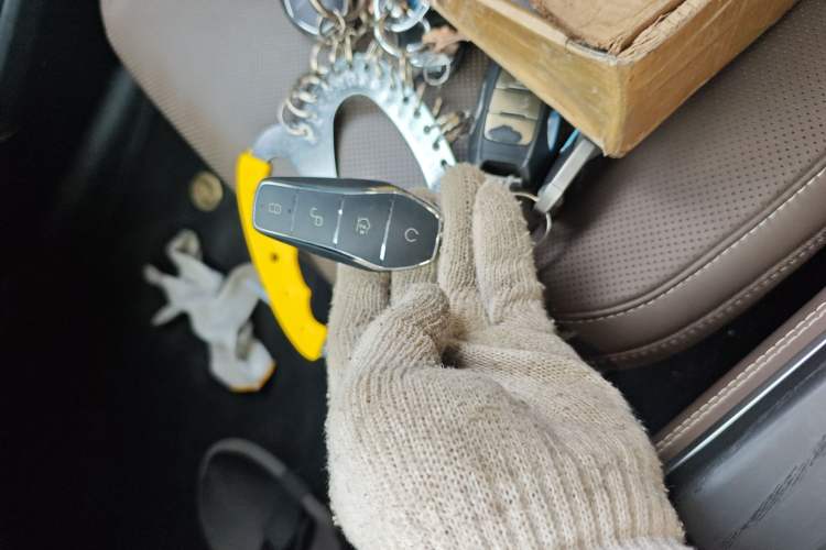 Used BYD Han 2022 EV Genesis Edition 715 km Front-Wheel-Drive Flagship Model Interior 1