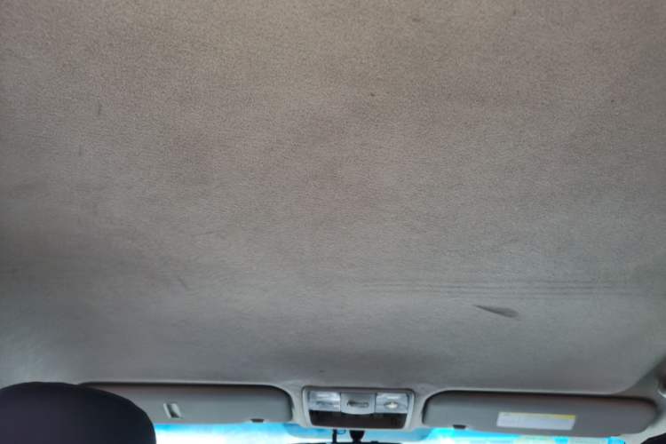 Used Kia K2 2015 Sedan 1.4L Automatic GLS Headliner