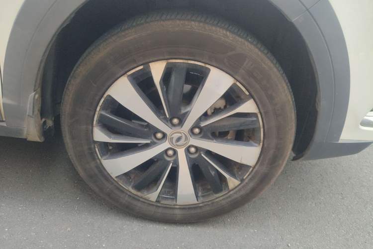 Used FORTHING Joyear X6 2017 Jingxiang Series 1.5T CVT Luxury Model Right Front Wheel Hub