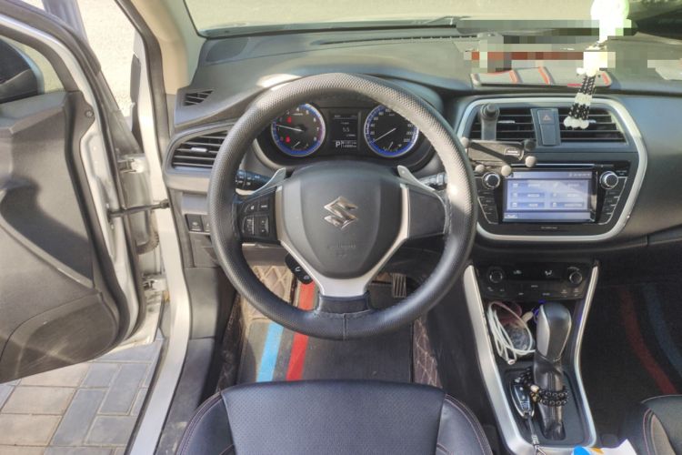 Used Suzuki S-Cross 2014 1.6L CVT Two-Wheel Drive Elite Version