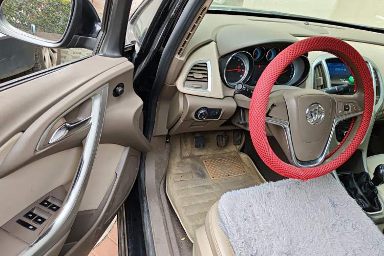 Used Buick GT 2012 GT 1.6L Manual Entry-Level Model