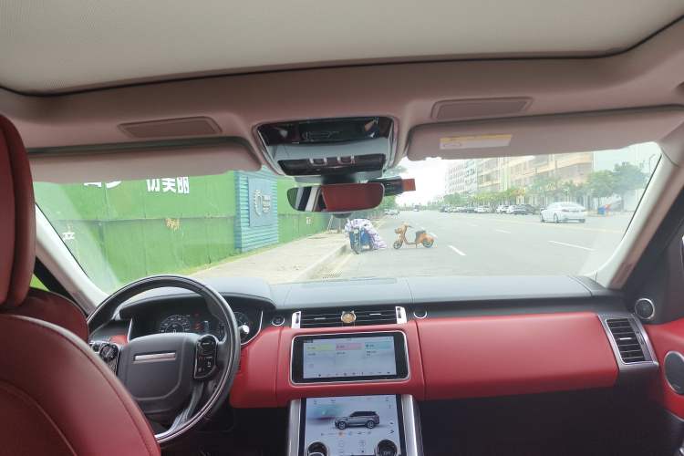 Used Land Rover Range Sport 2021 3.0 L6 YAO Black Edition
