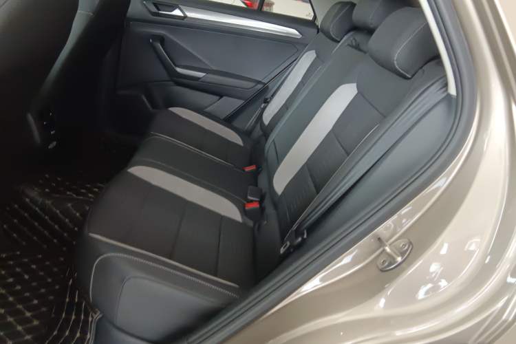 Used Volkswagen T-ROC 2020 230TSI DSG Two-Wheel Drive Advanced Version
