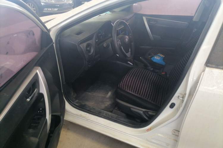 Used Toyota Levin 2017 Revised Dual-Engine 1.8H GS E-CVT Elite Sunroof Version China V Standard