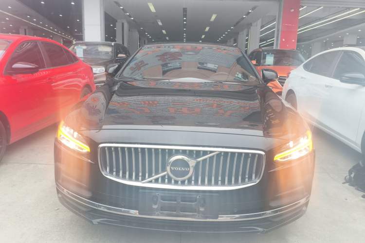 Used Volvo S90 2023 B5 Zhiyuan Luxury Edition