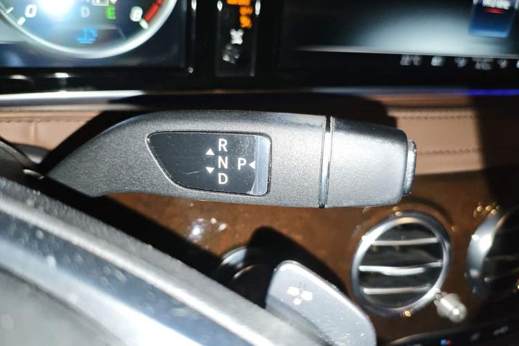 Used Mercedes-Benz Maybach S-Class 2015 S 400 4MATIC Gear Lever