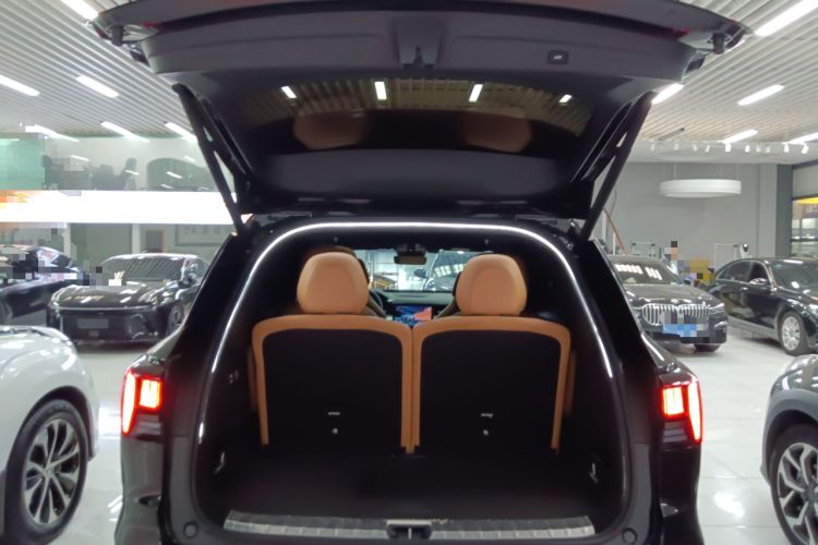 Used Lynk & Co 09 EM-P 2023 2.0TD EM-P Long-Range Version PM Six-Seater Trunk