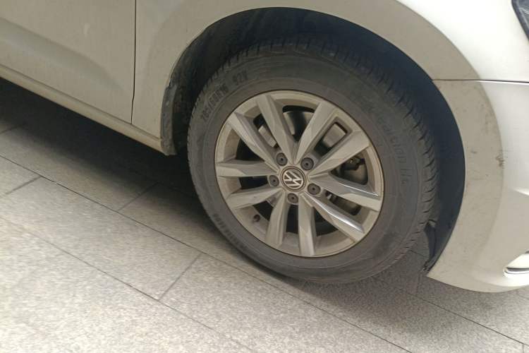 Used Volkswagen Touran 2016 Volkswagen Touran L 280TSI DSG Comfort Edition Exterior 7