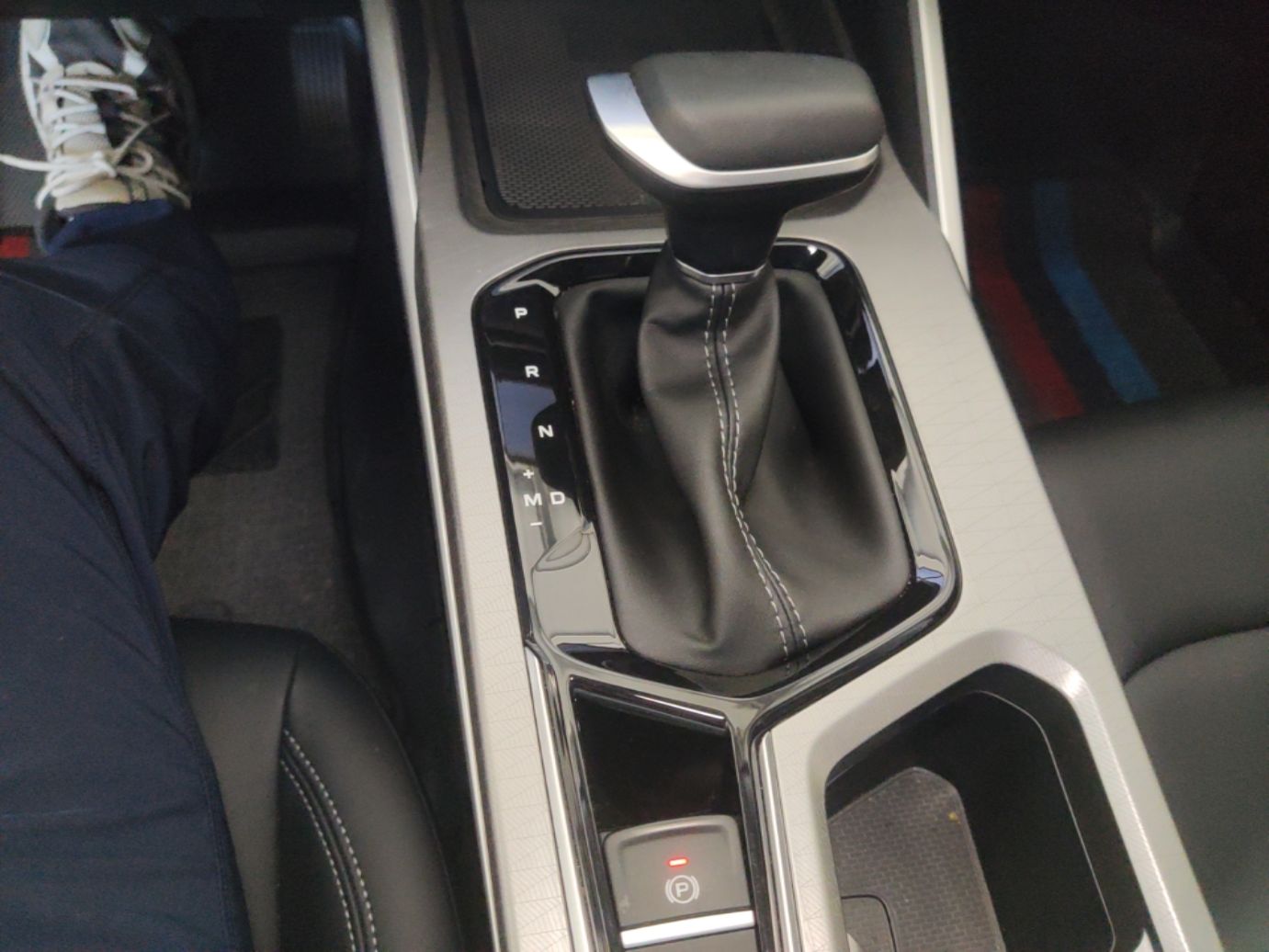 Geely Auto Emgrand 2026 Model 4th Generation 4 Millionth Anniversary Edition 1.5L CVT Overdrive Edition — снимка 18