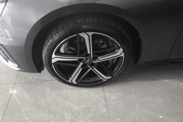 Used Audi A4L 2024 40 TFSI Luxury Dynamic Edition