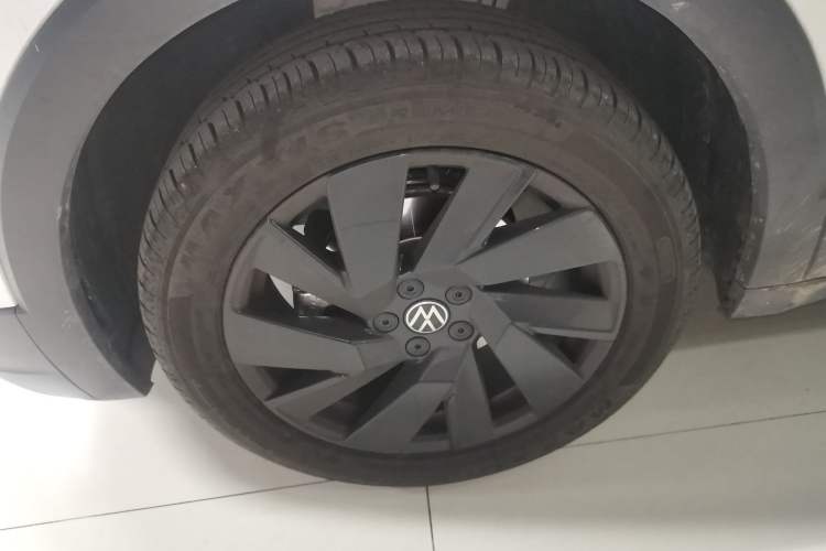 Used Volkswagen Tharu 2025 NewRui 300TSI Prestige Edition