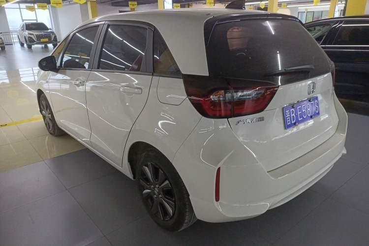 Used Honda Fit 2022 1.5L CVT Trendy Sunroof Edition Exterior 3