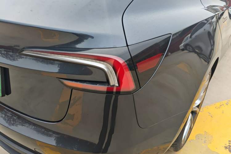 Used Tesla Model 3 2023 Rear-Wheel-Drive Version
