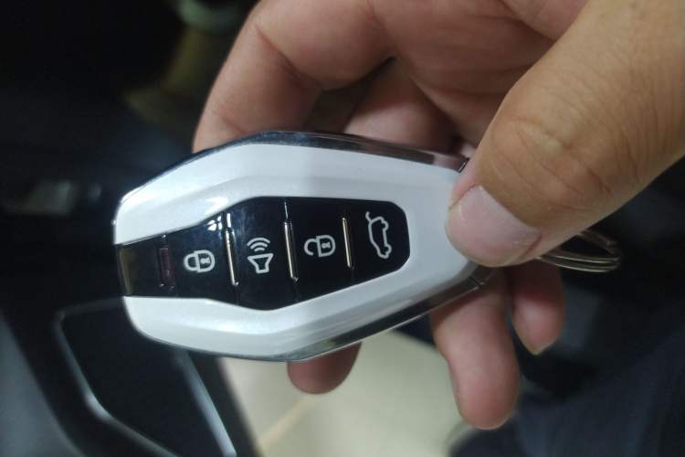 Used JETOUR X70 2020 1.5T DCT Comfort Edition 7-Seater