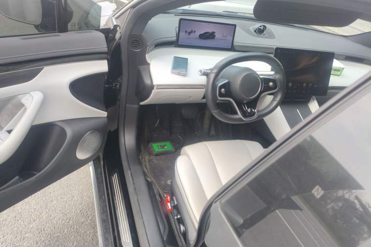 Used Hima Luxeed S7 2024 Max RS
