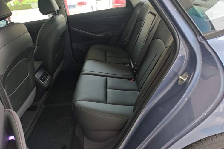 Used Nissan N6 2026 Model 180 Max