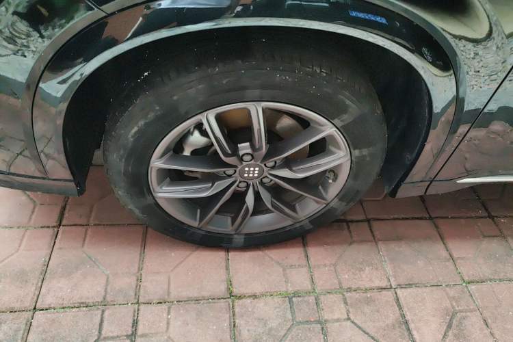 Used Landian E5 2023 1.5L DE-i 100KM Comfort Edition 7-Seater Left Front Wheel Hub