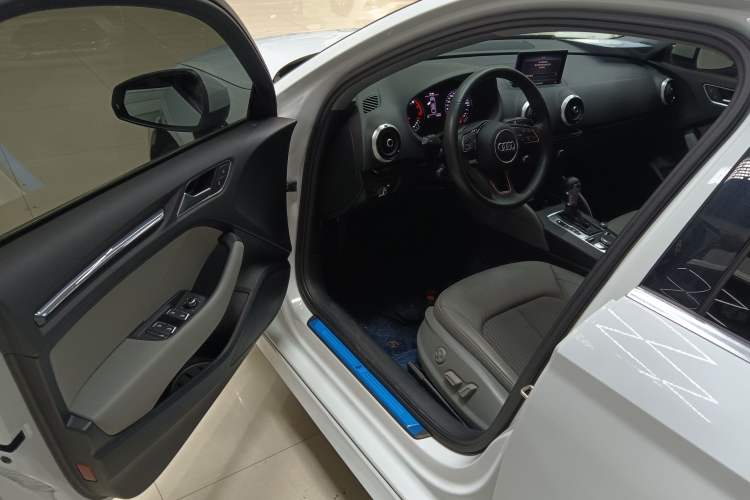 Used Audi A3 2020 Limousine 35 TFSI Fashion Edition China VI Emission Standard