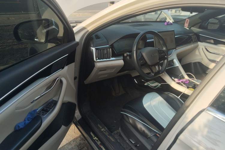 Used BYD Song PLUS New Energy 2024 Honor Edition EV 520km Luxury Model Driver Seat