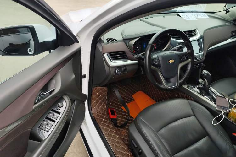 Used Chevrolet Malibu 2018 530T Automatic Luxury Edition Driver Seat