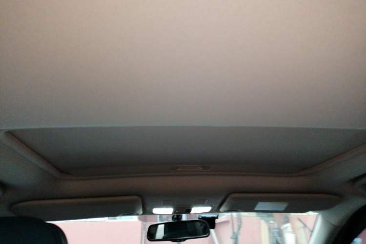 Used Mitsubishi Outlander 2021 2.0L Two-Wheel Drive Comfort Edition 5 Seats Headliner