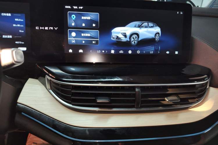 Used Chery New Energy eQ7 2023 512km Pro Audio And AC Panel