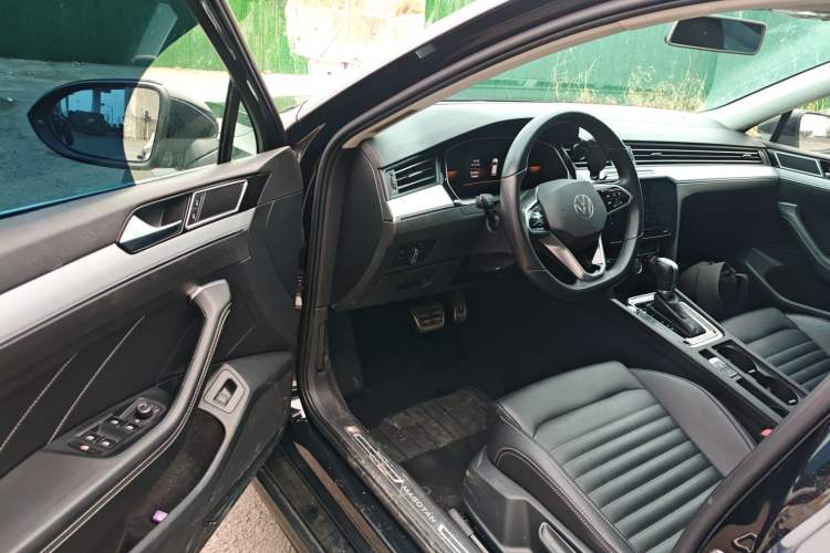 Used Volkswagen Magotan 2023 2 Million Units Limited-Edition 280TSI DSG Comfort Version