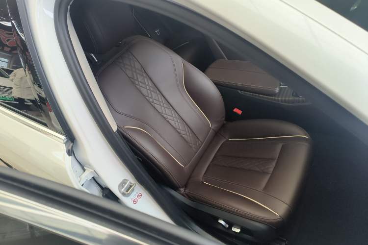 Used BMW 5 Series 2018 530Li Leading Edition Luxury Package