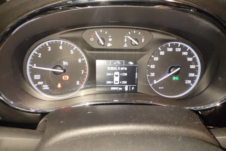 Used Buick Encore 2016 18T Automatic Two-Wheel Drive Urban Elite Model Instrument Cluster