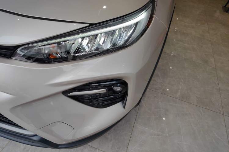 Used Toyota Wildlander 2024 2.0L CVT Two-Wheel Drive Leading Edition
