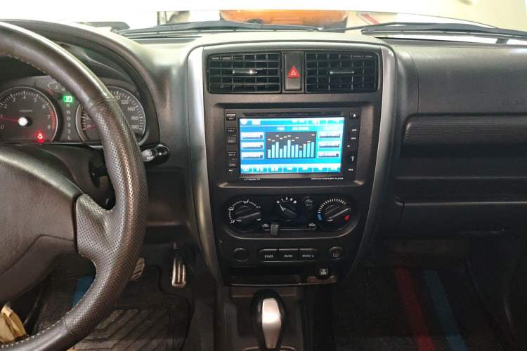 Used Suzuki Jimny 2009 1.3 AT Fashion Edition Audio And AC Panel