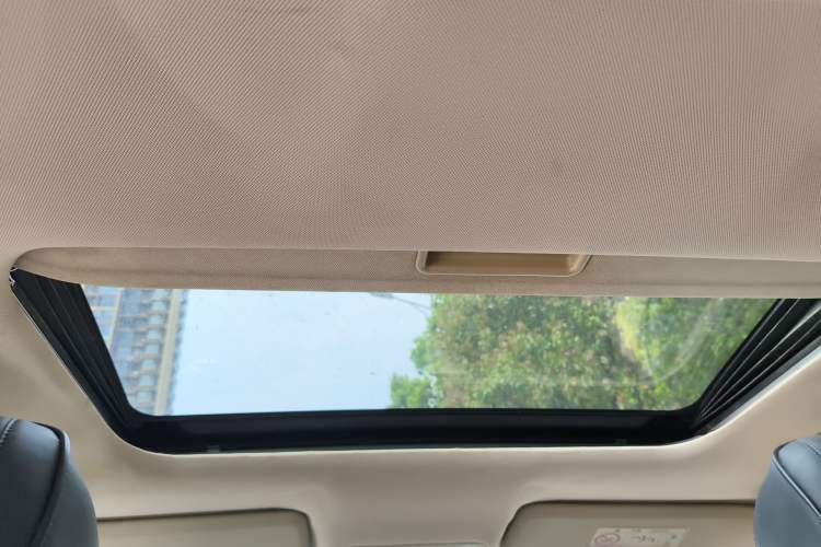 Used Chery Arrizo 7 2014 1.6L CVT ZhiShang Magic Edition Headliner