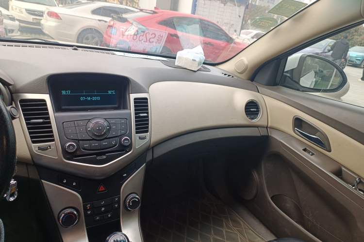 Used Chevrolet Cruze 2015 1.5L Classic SL MT