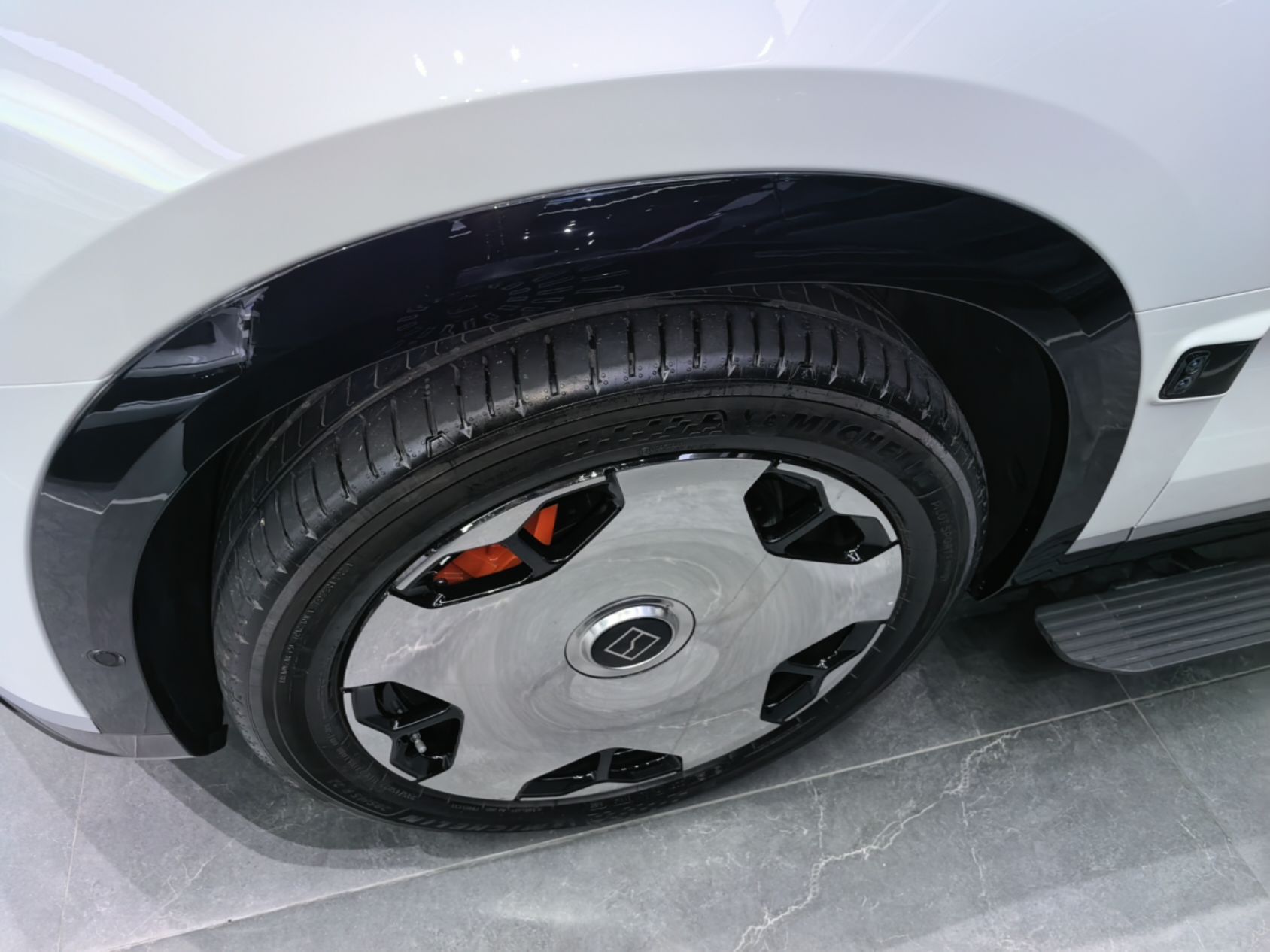 Zeekr 9X 2025 Hyper Edition 70kWh — снимка 10