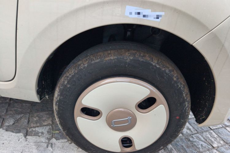 Used Bestune Pony 2026 222km Colorful Horse Right Front Wheel Hub