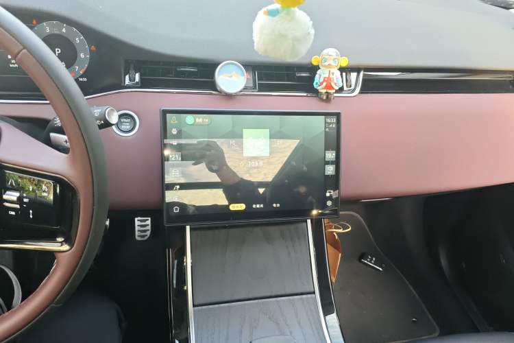 Used Land Rover Range Rover Evoque 2024 Aurora L 249 PS Prestige Light-Chasing Edition